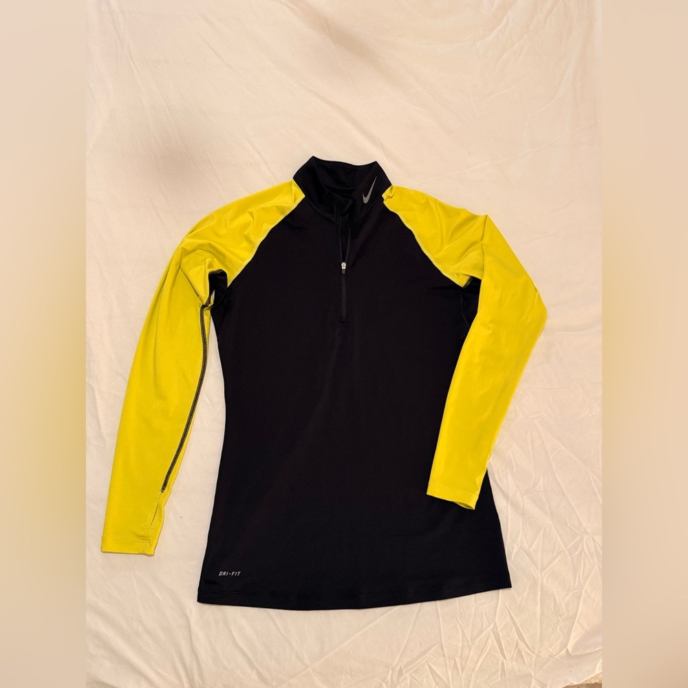 Nike Dry Fit Long Sleeve Half Zip Size Large Women Chartreuse Sleeves